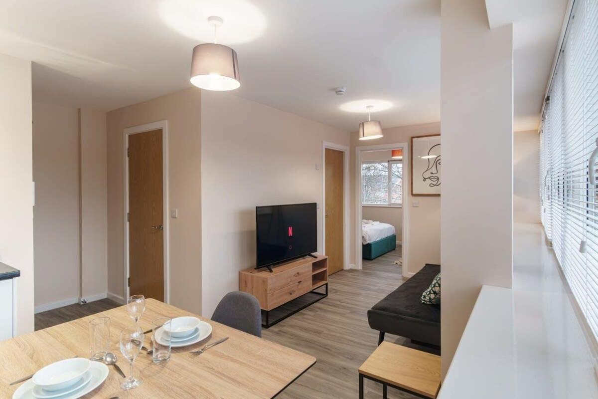 Fantastic 1 Bed Flat Manchester - Sleeps 3 Экстерьер фото