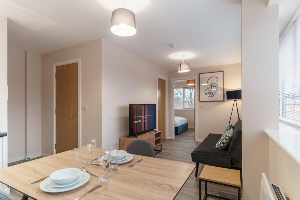 Fantastic 1 Bed Flat Manchester - Sleeps 3 Экстерьер фото